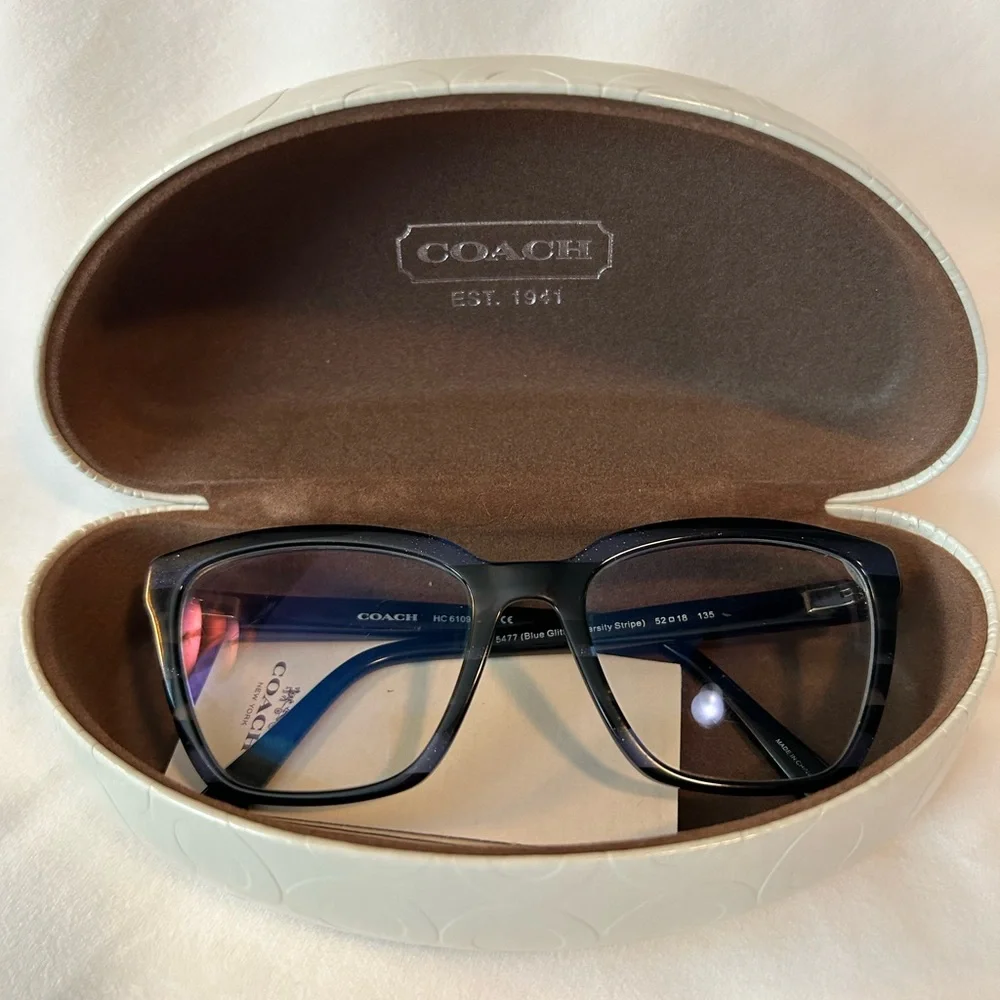 Coach | Case - Picture 2 of 5